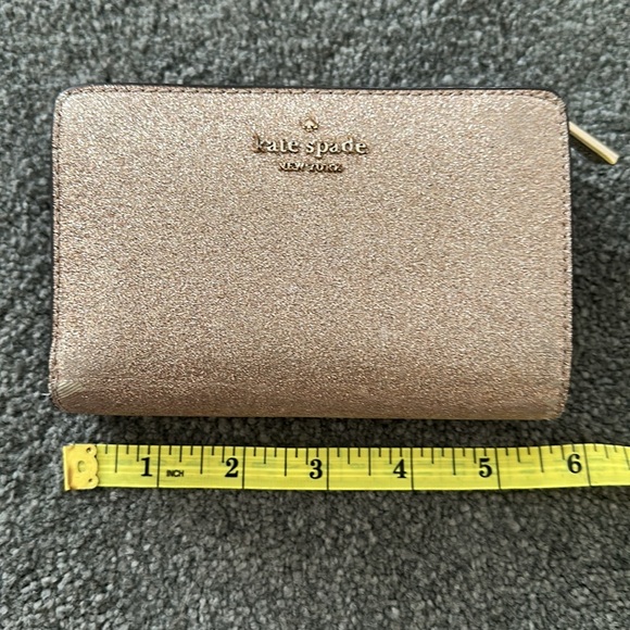 Authentic Kate spade rose gold glitter wallet - Picture 2 of 9